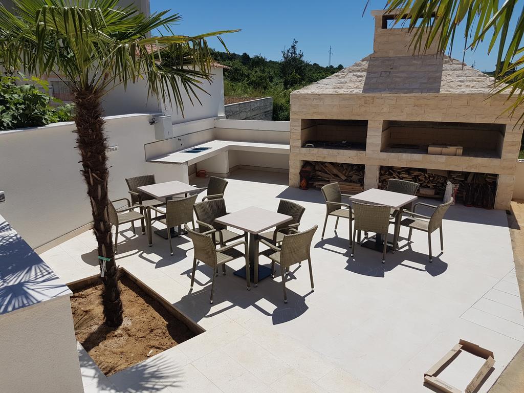 Orange Apartments Новаля Екстериор снимка