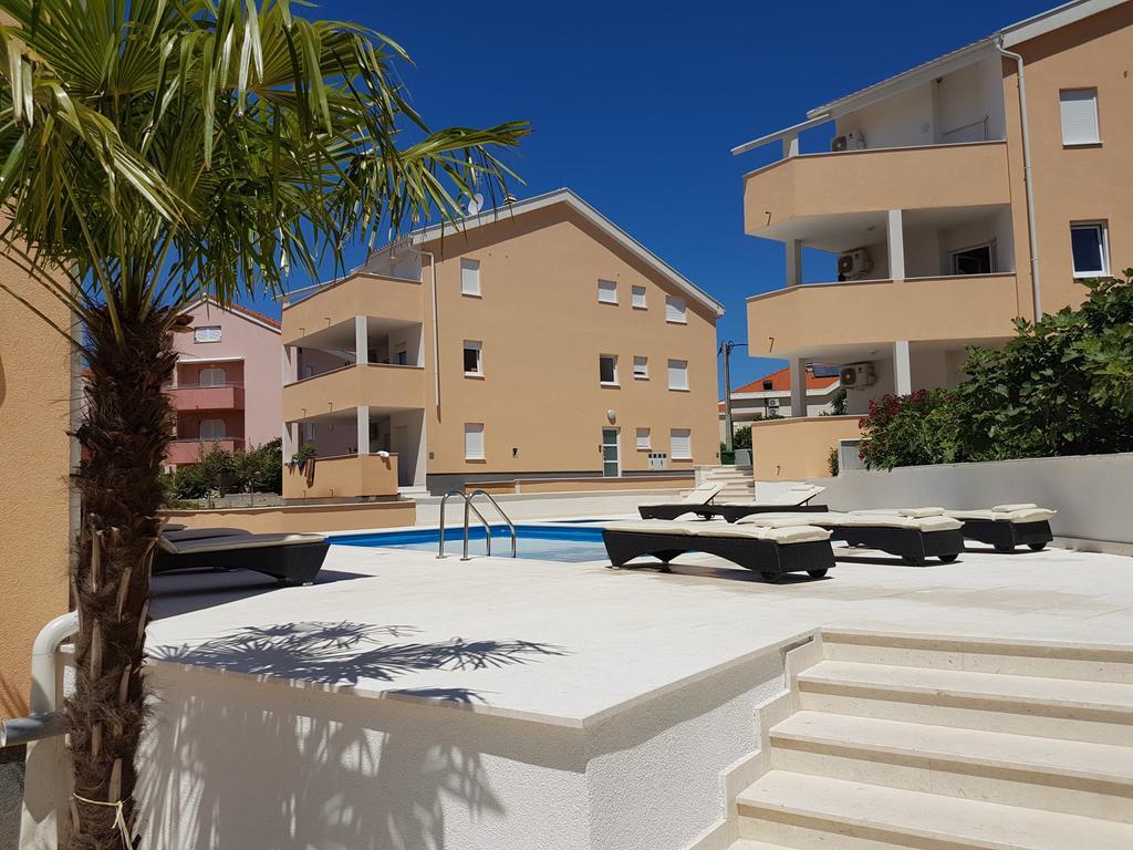 Orange Apartments Новаля Екстериор снимка