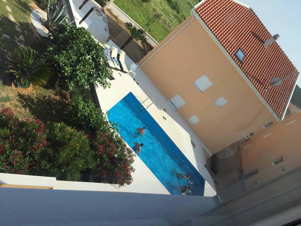 Orange Apartments Новаля Екстериор снимка