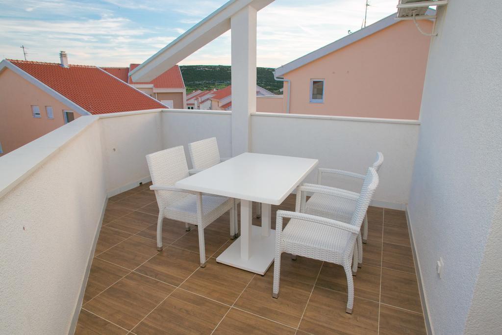 Orange Apartments Новаля Екстериор снимка