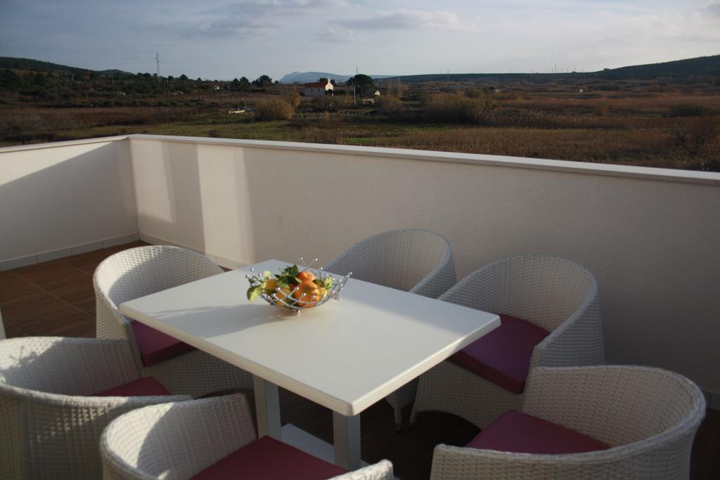 Orange Apartments Новаля Екстериор снимка