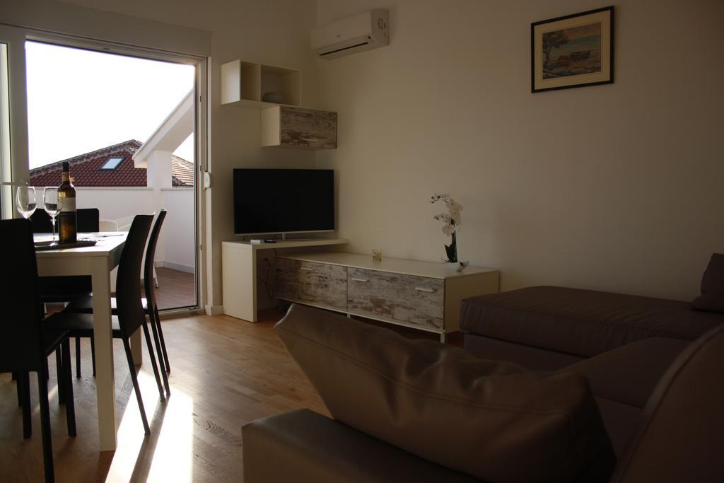 Orange Apartments Новаля Екстериор снимка